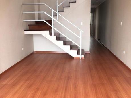 Venta Amplio Duplex De Estreno En La Aurora Miraflores