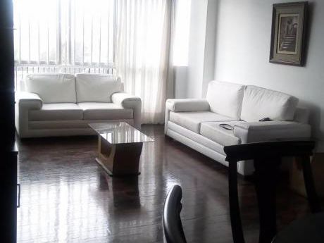 Miraflores: Amplio Departamento, Centrico Y Comodo