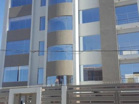 Edificio C/ascensor Distrito Jose Luis Bustamante Y Rivero (precio Negociable)