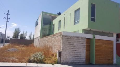 Linda Casa En Venta Cerca Al Colegio Prescott