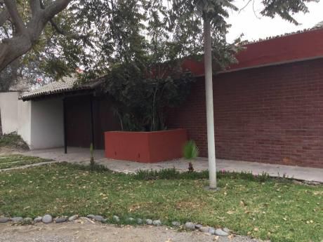 Se Vende Casa 2,000 M2 - La Molina