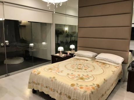 Se Vende Flat En Primer Piso Con Terraza Y Jardin. Frente A Parque - Chacarilla