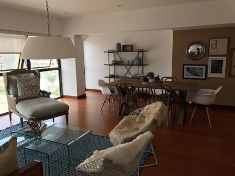 Venta De Departamento Dúplex En San Isidro
