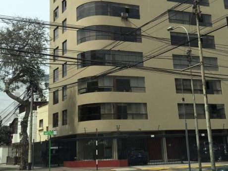 Departamento En Venta Calle Alcanfores