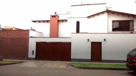 Casa Con Piscina En Condominio - Monterrico