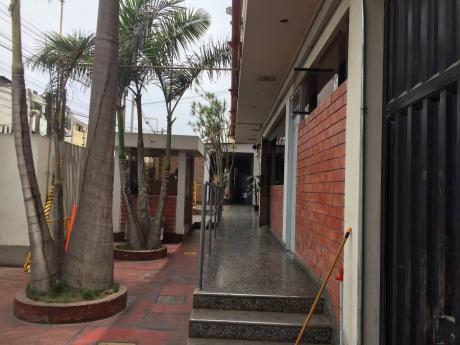 Local Industrial En Ate - 3 Naves