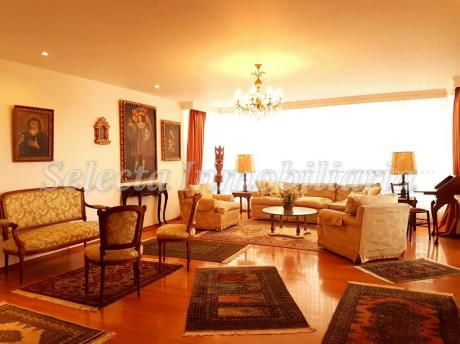 Venta De Hermoso Departamento - Frente A Calle - 3 Dorm. - 232 M2 - Miraflores