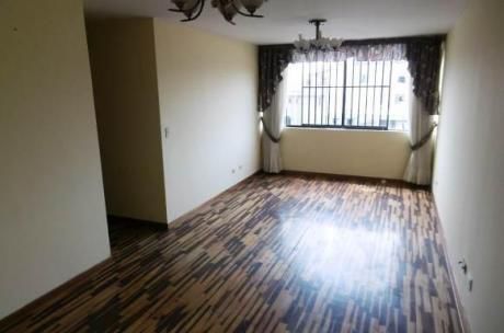 Departamento Con Ascensor En Condominio La Ensenada De Surco – Tercer Piso