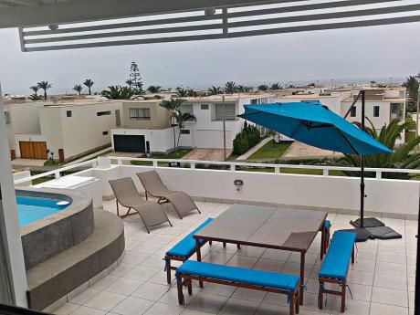 Casa De Playa En Costa Del Sol Con Piscina Excelente Vista