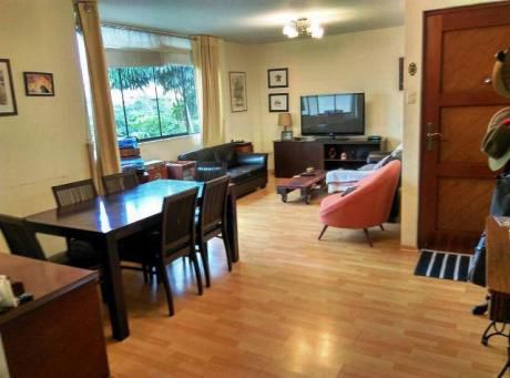 Venta Departamento/ 200 M2 / 3 Dorm / Terraza De 75 M / Calle Tranquila