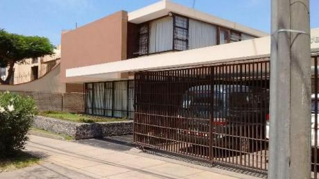 Se Vende Casa Bien Ubicada X Remodelar Arq. Walter Weberhoffer Miguel Aljovin