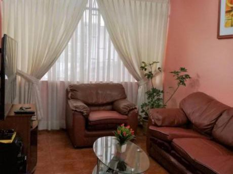 Casa En Venta Chorrillos Céntrico Y Amplia Cerca A Las Avs Principales