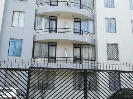 San Miguel - Urb. Maranga. Venta De Cómodo Departamento Dentro De Condominio