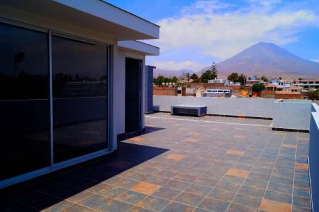Vendo Duplex Amoblado Con Ascensor + 2cocheras Zona Privada"cerro Colorado"