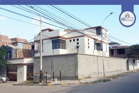 Alquiler De Amplia Casa Urb. Santa María Del Pinar | Piura.