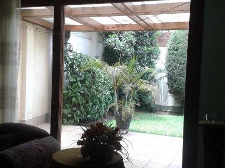 "venta De Hermosa Casa De 450 M2 Dos Pisos En Urb. Corpac San Isidro