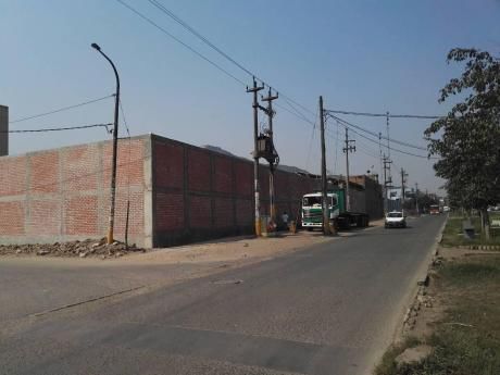 Alquiler De Local Industrial En Campoy - Sjl
