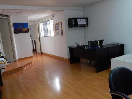 Excelente Casa A 1/2 De Cavenecia 336 M2 $590,000