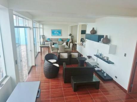 Hermosa Casa De Playa De A. C. 410 M2 Con Piscina En La Mejor Zona De Punta Negra