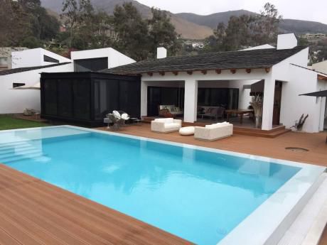 Hermosa Casa En Venta En Casuarinas, Surco -