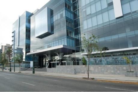 Amplia Oficina Implementada Centro Empresarial Juan De Arona