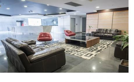 Excelente Oficina En Venta En Plena Av Javier Prado Este A. T.: 155.73 M2