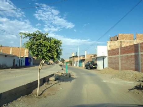 Vendo Terreno (at=3,438 M2)3 Frentes En Av A 1 Cuadra De "makro" - Trujillo
