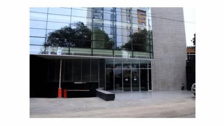 Alquiler De Oficina En Edificio Moderno
