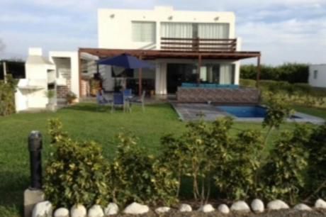 Ocasion Venta De Casa De Playa Con Piscina Asia Boulevard