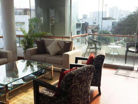Venta Dpto Frente A Parque. Duplex 4 Dorm Terraza, Piscina. Impecable.