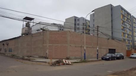 Terreno De 2500 M2 En Venta – Urb La Campiña