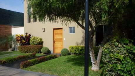 Casa En Lindo Condominioen La Encantada, Con Dos Parques Privados
