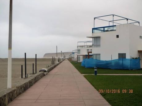 Vendo Asia Del Sol Casa Primera Fila $185,000 Amoblada 2 Estac.
