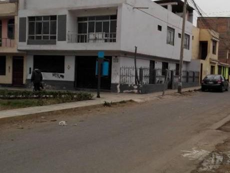 Vendo Terreno Frente A Parque - San Juan De Miraflores