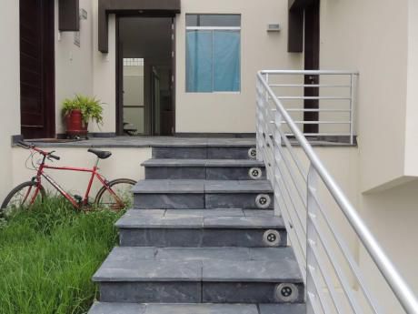 Se Vende Casa De Estreno En Urb. Privada De Cayma 240 M2