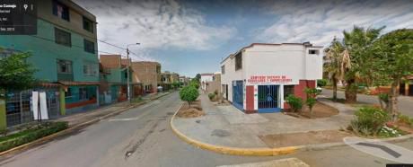 Casa De 2 Pisos En Plena Av Zona Estretegica Urb. Los Granados