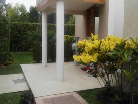 Hermosa Casa En Lurin (fundo Paso Chico)