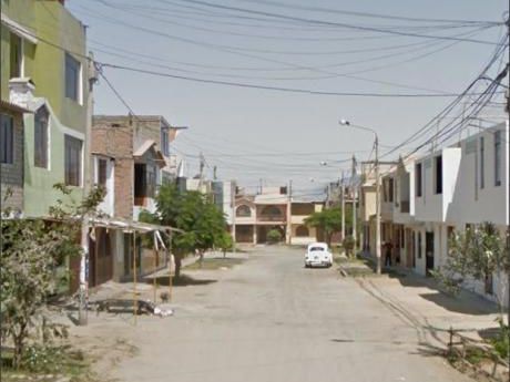 Venta De Casa 3 Pisos 130 M2 $44,222 Frente Al Hospital Regional Nuevo Chimbote
