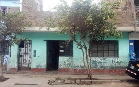 Venta De Terreno - Excelente Ubicación - Frente A Parque