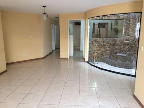 Vendo Departamento 1er Piso Urb. Sta. Raquel, La Molina