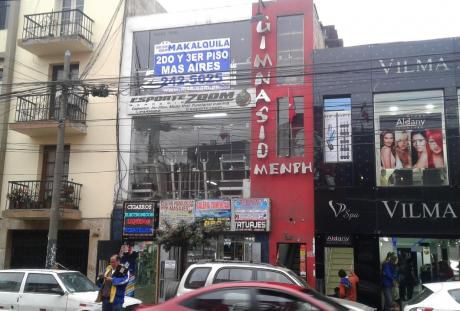 Alquiler De Local Comercial Con Excelente Ubicación