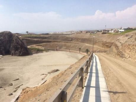 Remato Hermoso Terreno Con Vista Al Mar En Playa La Escondida