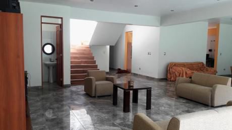 Exclusiva Casa En La Planicie. Precio Increible!