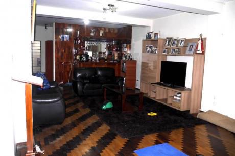 Linda Casa Zona De Salamanca - Ate Alt 13 De Calle Los Quechuas