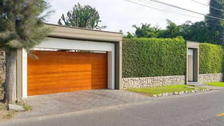 ¡amplia Y Hermosa Casa 1080 M2 En El Cascajal, Surco - Alquiler!