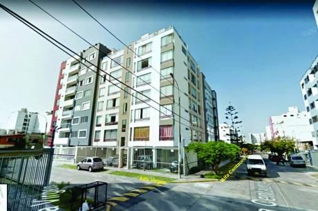 Fino Departamento En Esquina De 81 M2 En 5to Piso En La Calera