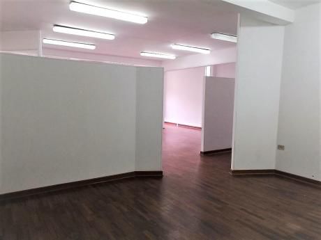 Oficina Comercial Implementada 90 M2