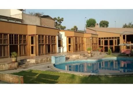 Acogedora Casa En La Molina || 5 Dorm + 5 Baños (1,000 M2 - Fte 20 M X Fondo 50 M)