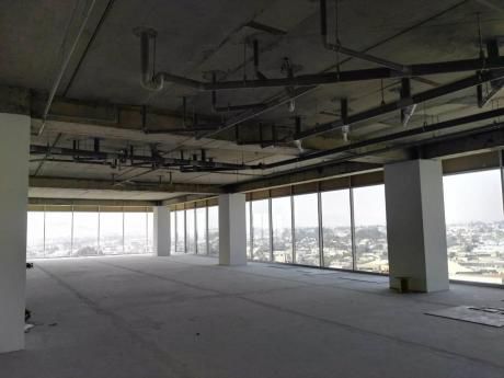 Capital Golf Oficinas Con Areas Comunes