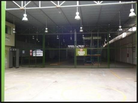 Alquilo Local Industrial 1,000 M2 Con Nave, Loza Y Oficinas - Los Olivos